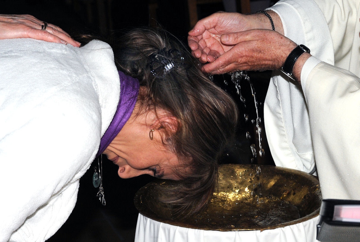 Je Lève Mon Verre à Ceux Qui N'en N'ont Pas Par le Baptême, devenir enfant de Dieu - Service diocésain du Catéchuménat